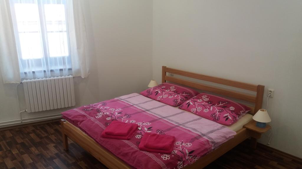 Penzion A Wellness U Trebonske Madony Bagian luar foto