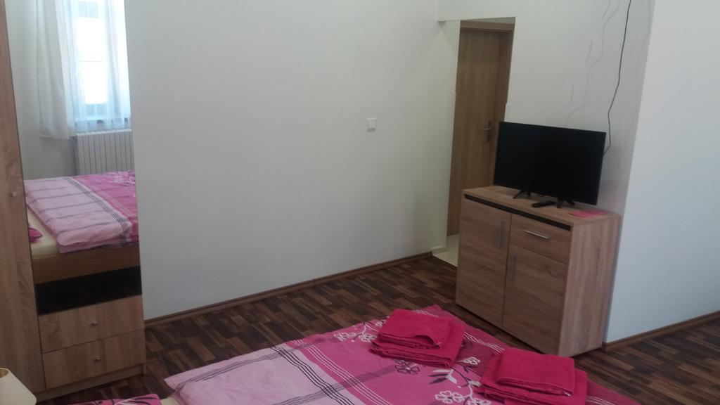 Penzion A Wellness U Trebonske Madony Bagian luar foto